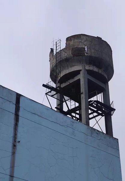 煙囪拆除，水塔拆除
