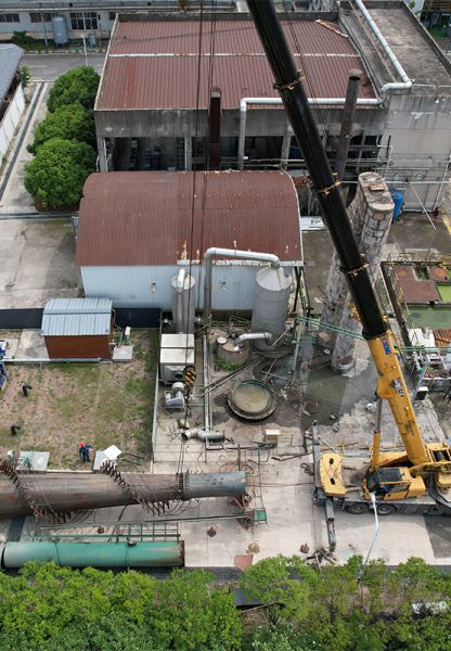 煙囪拆除，水塔拆除